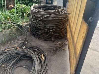 Fire Damaged Cables (Mix)